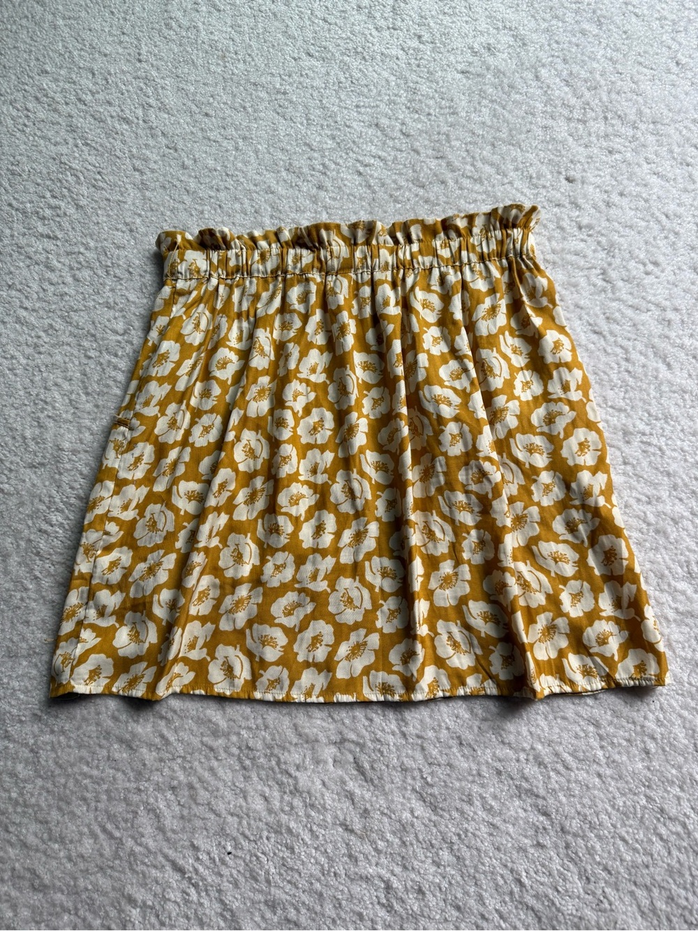 Like NewAmerican Eagle Mustard Yellow Floral Elastic-Waist Mini Skirt